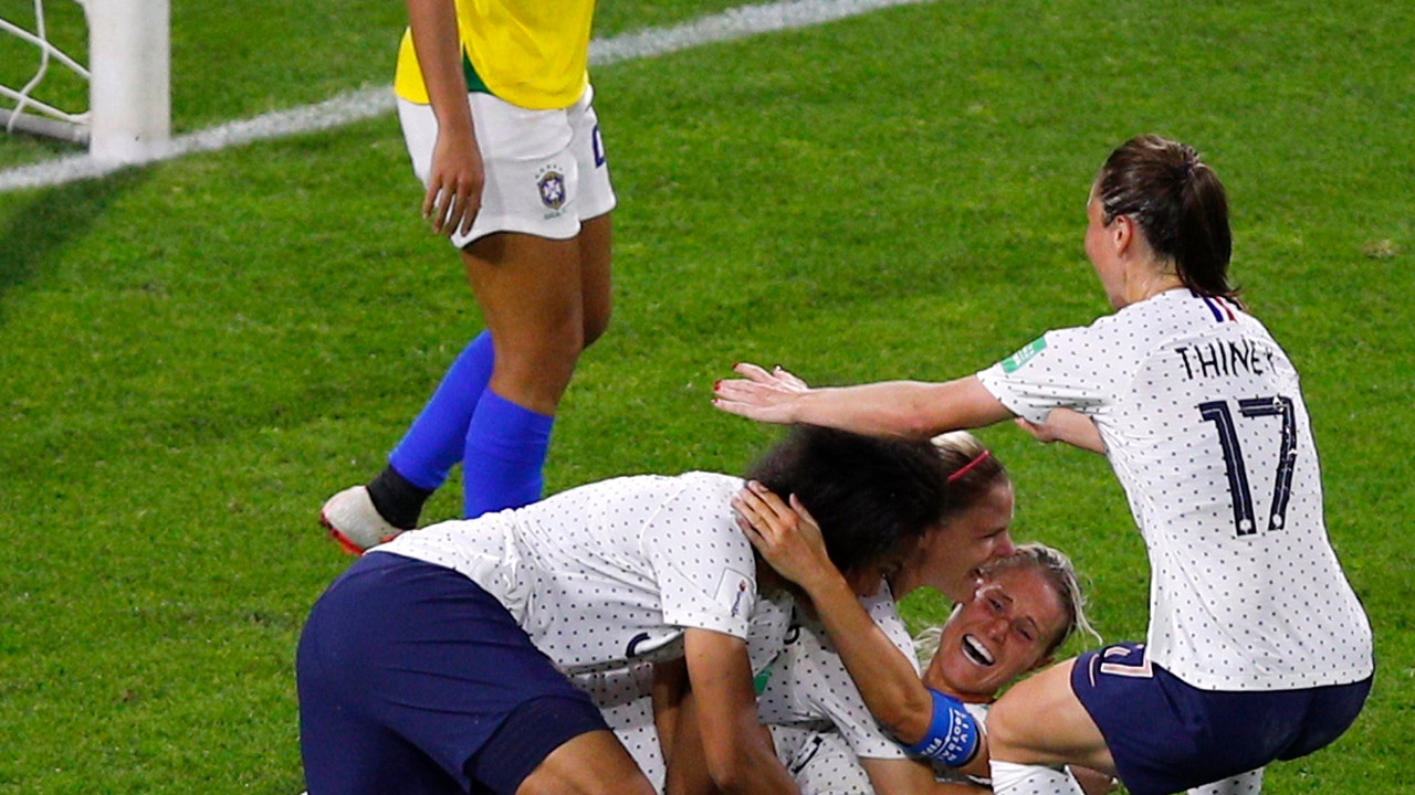 France beats Brazil 2-1 in extra time, reaches WCup quarters